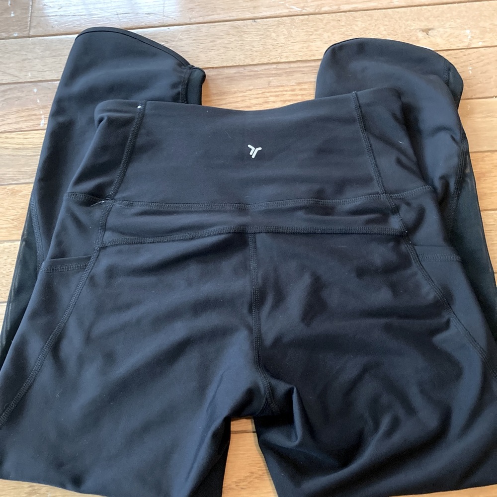 NWOT Old Navy high waisted mesh panel crop leggings - Picture 3 of 13